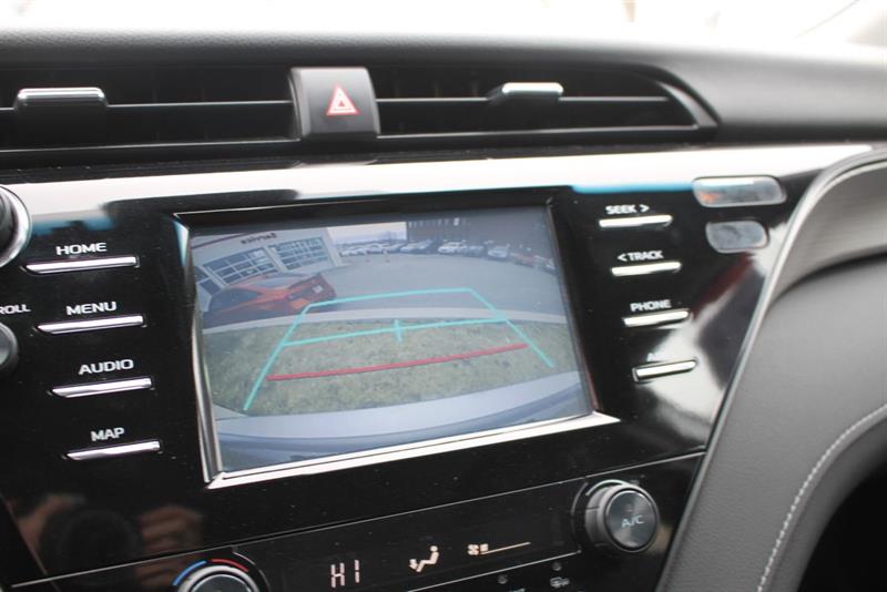 toyota Camry 2020 - 19