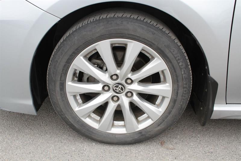 toyota Camry 2020 - 23