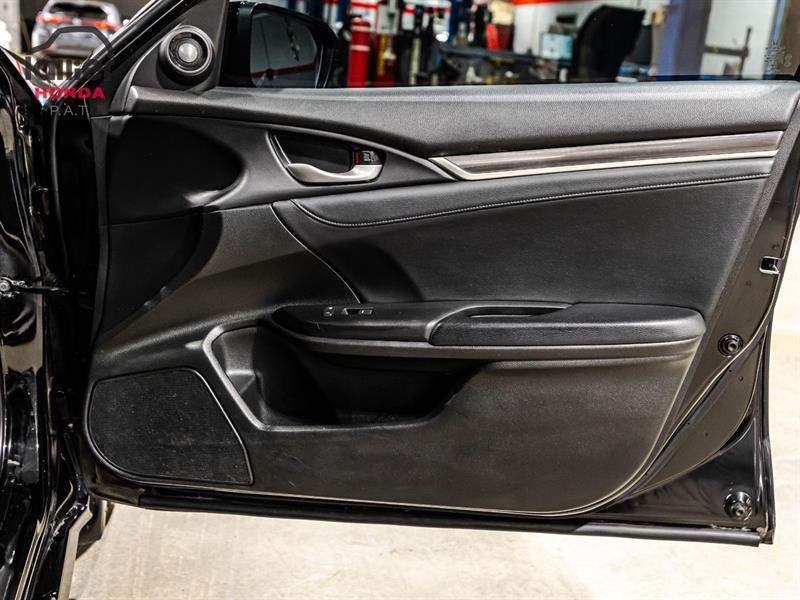 honda Civic Sedan 2021 - 17