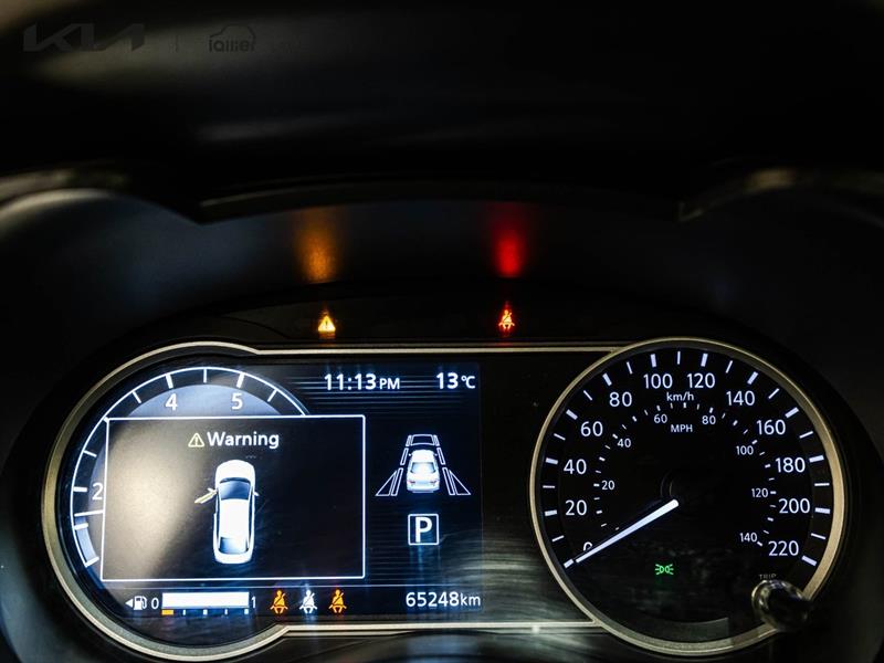 nissan Versa 2024 - 16