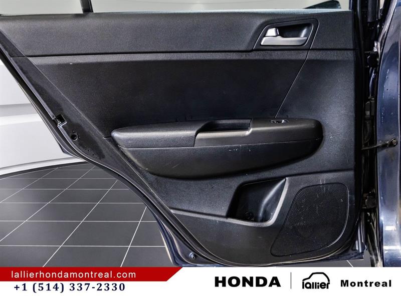 kia Sportage 2018 - 12
