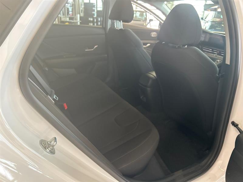 hyundai Elantra 2024 - 12