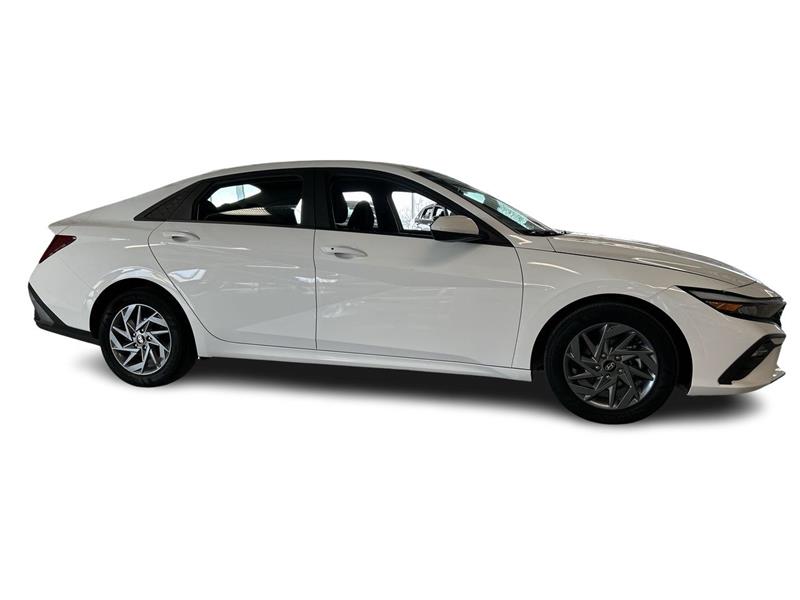 hyundai Elantra 2024 - 17