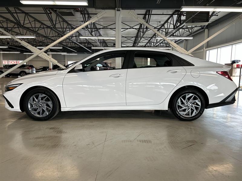 hyundai Elantra 2024 - 19