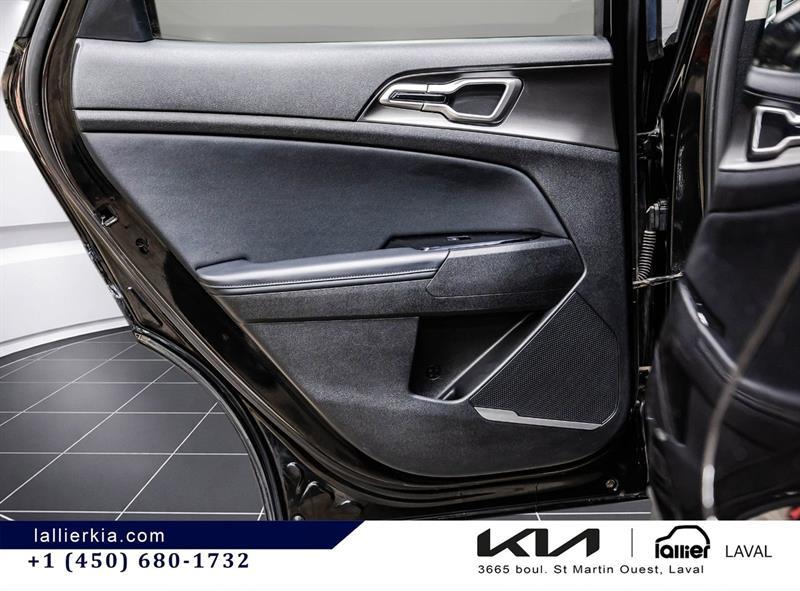 2023 Kia Sportage - Image 13