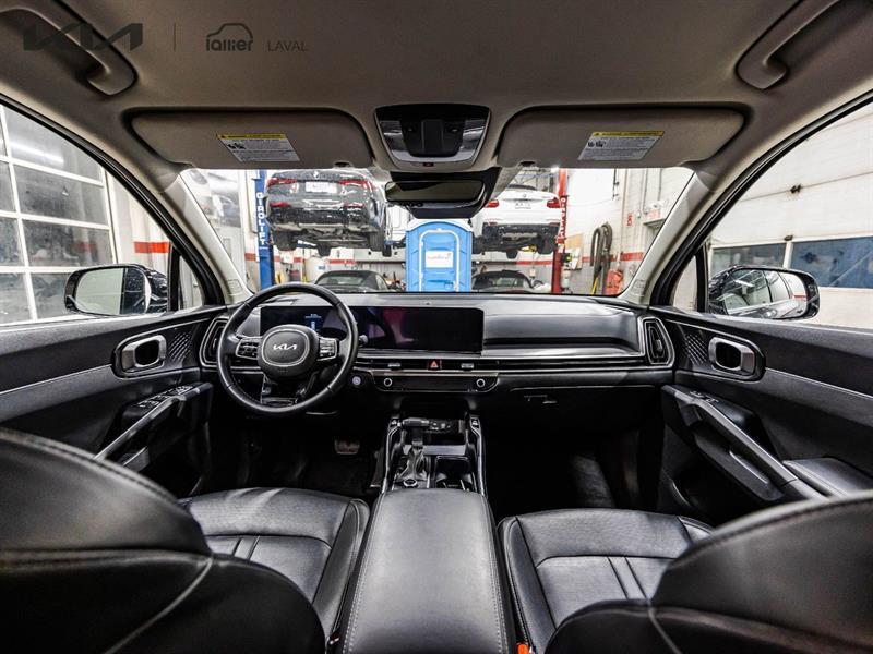 2025 Kia Sorento - Image 9