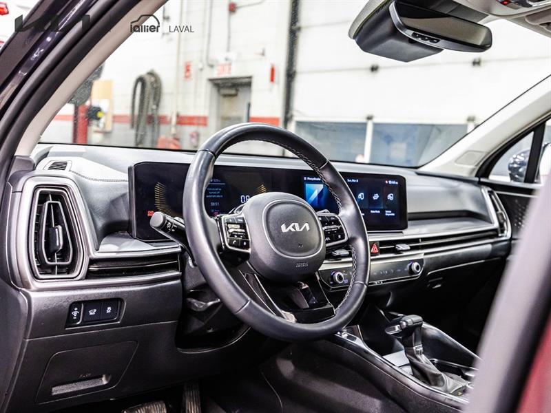2025 Kia Sorento - Image 14