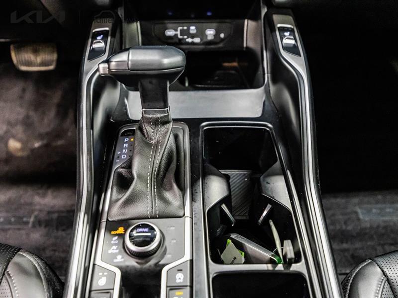 2025 Kia Sorento - Image 18