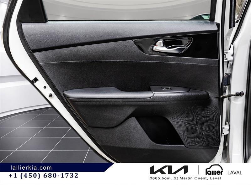 2024 Kia Forte - Image 12