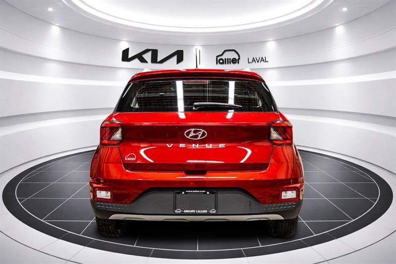 2024 Hyundai Venue - Image 8