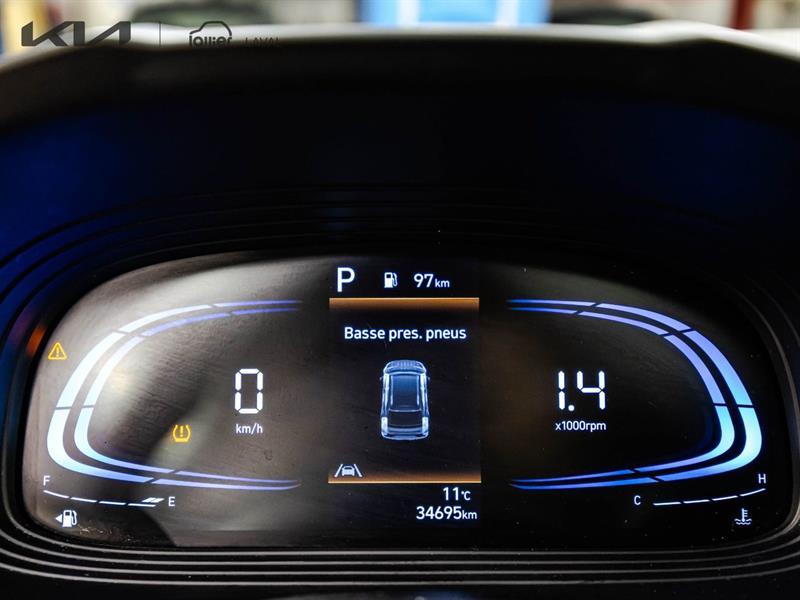 2024 Hyundai Venue - Image 16