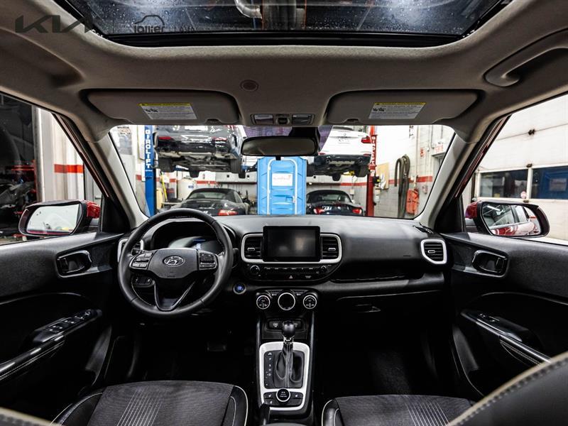 2024 Hyundai Venue - Image 18