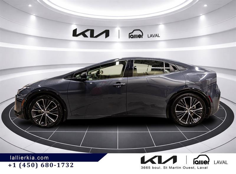 2024 Toyota Prius - Image 4