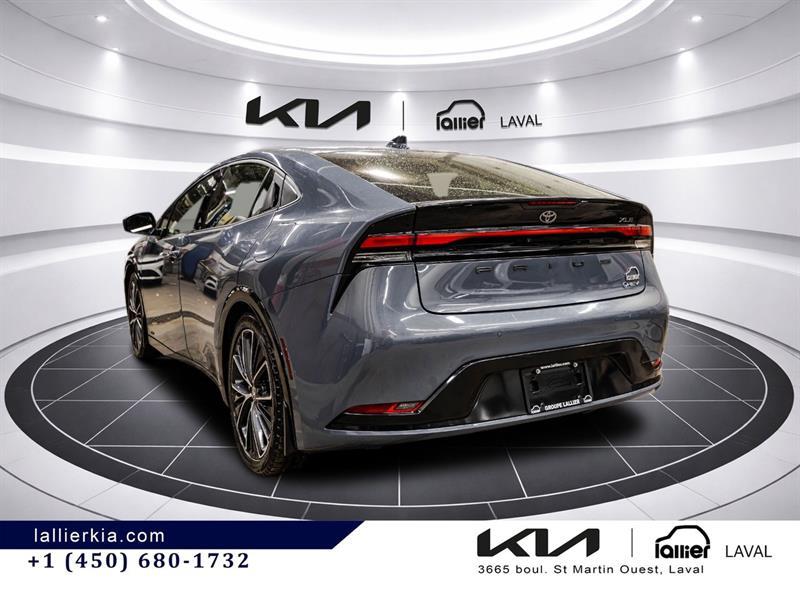 2024 Toyota Prius - Image 5