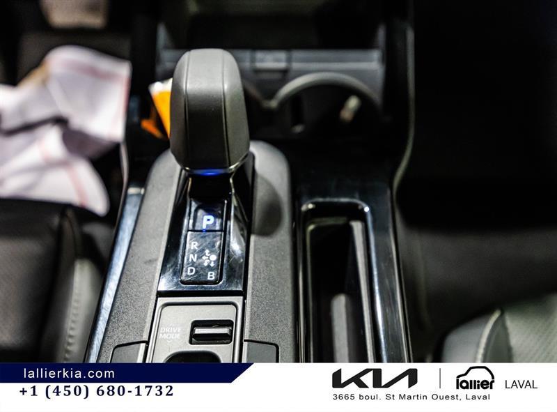 2024 Toyota Prius - Image 24