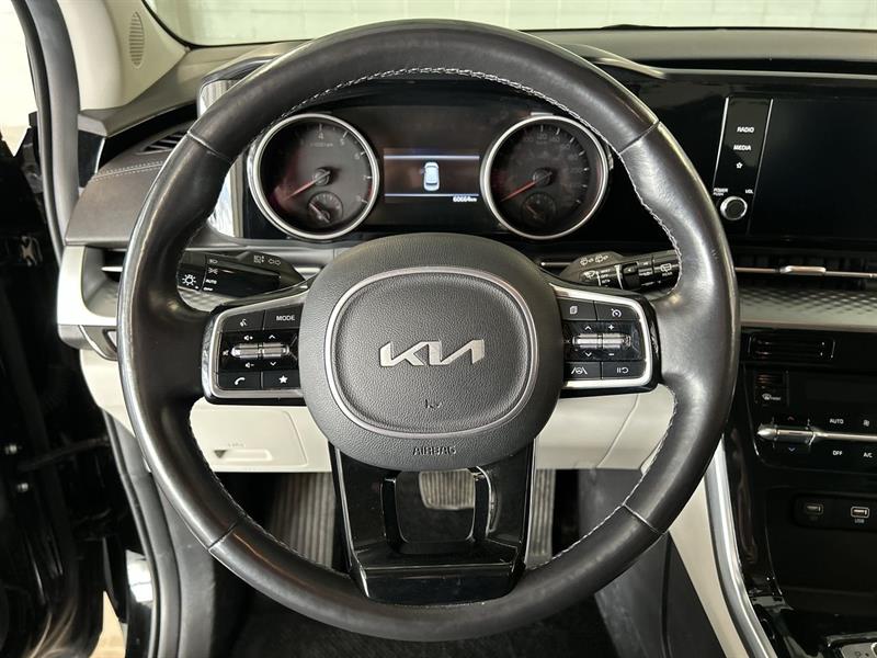 kia Carnival 2023 - 25