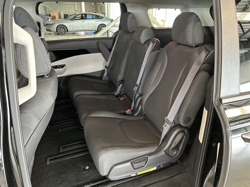 kia Carnival 2023 - 32