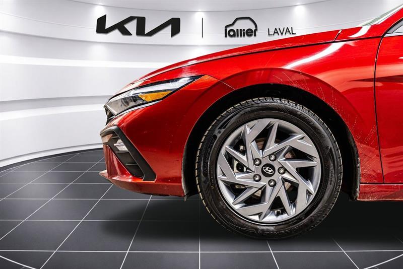 2025 Hyundai Elantra - Image 8