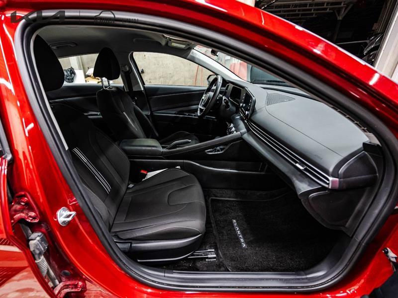 2025 Hyundai Elantra - Image 12