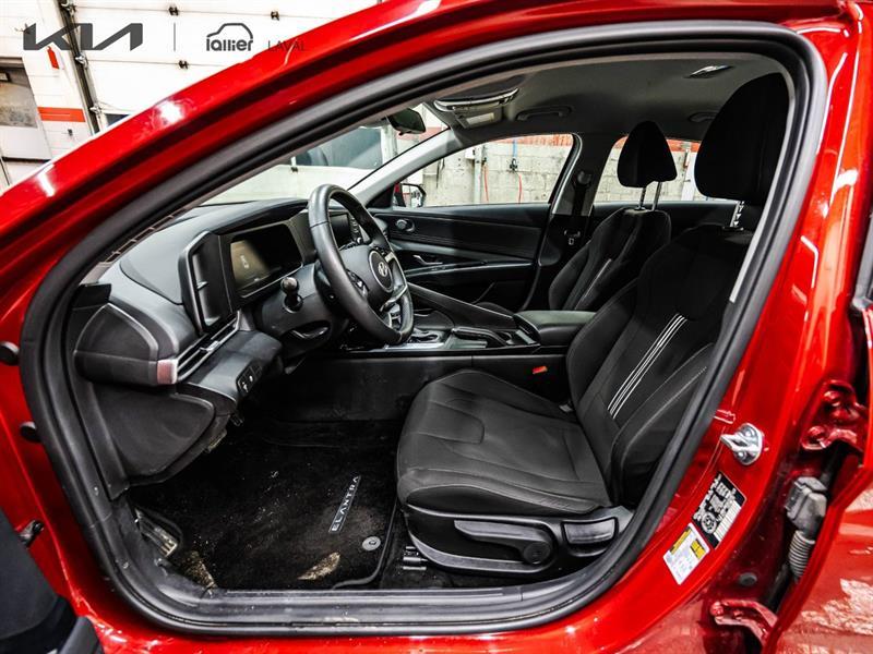 2025 Hyundai Elantra - Image 13