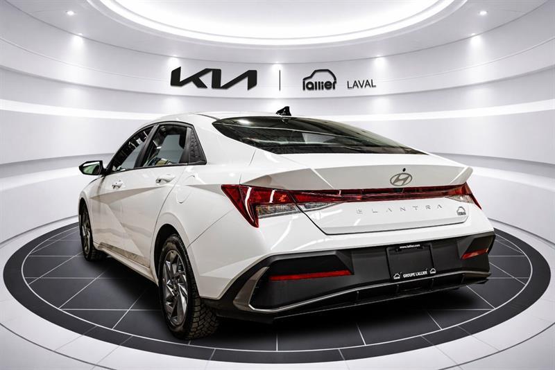 2025 Hyundai Elantra - Image 7