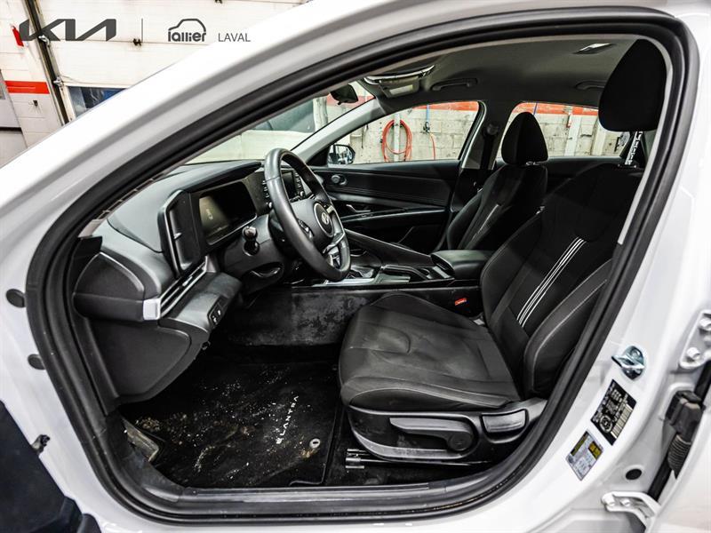 2025 Hyundai Elantra - Image 13