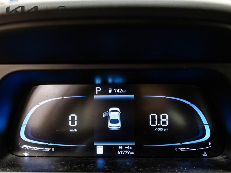 2025 Hyundai Elantra - Image 18