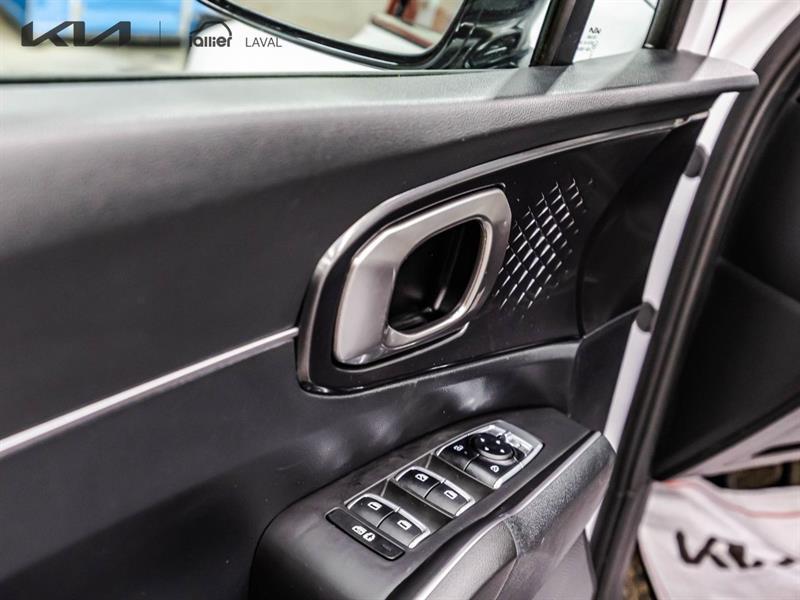 2024 Kia Sorento - Image 23