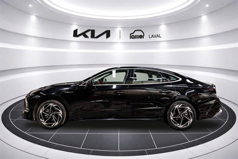 2025 Hyundai Sonata - Image 4