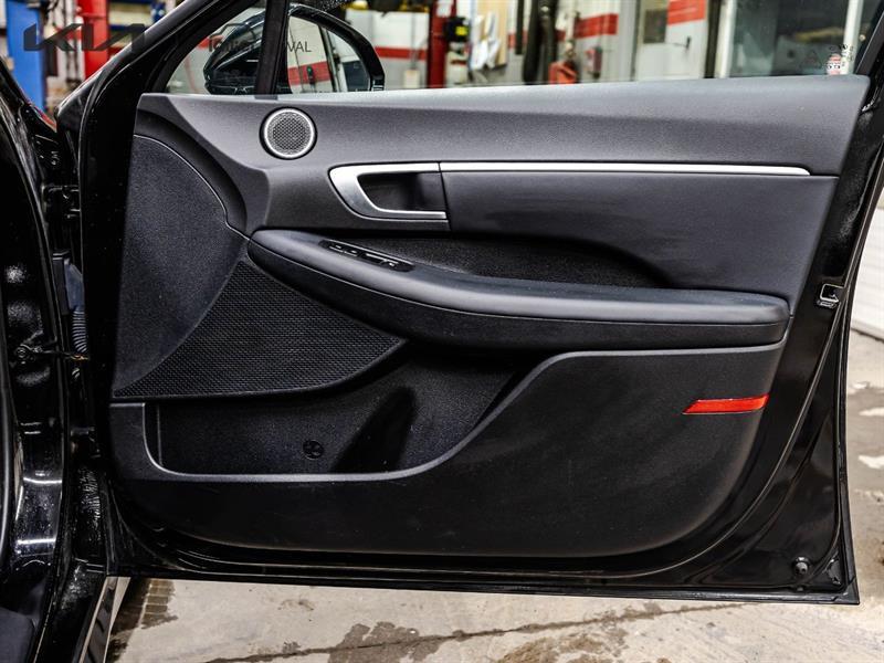 2025 Hyundai Sonata - Image 17