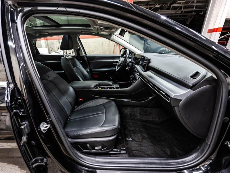 2025 Hyundai Sonata - Image 18