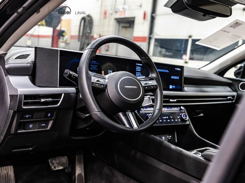 2025 Hyundai Sonata - Image 21