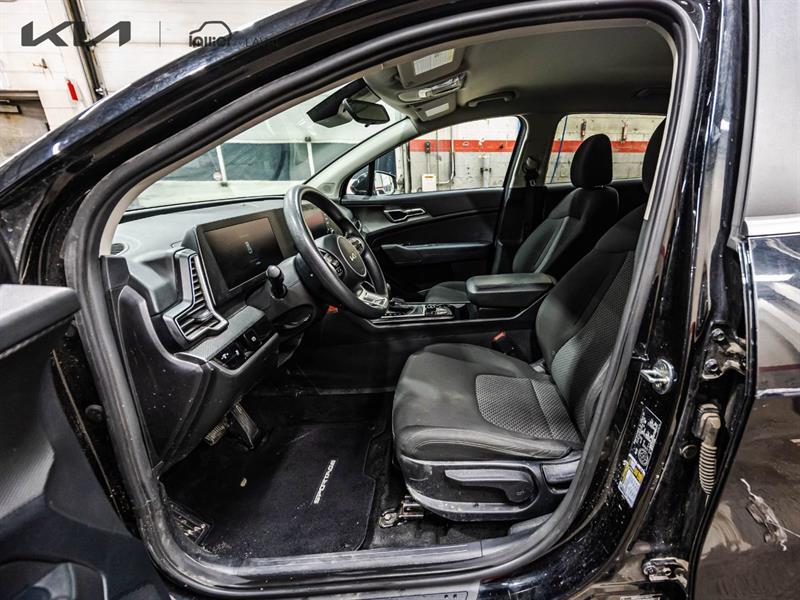 2023 Kia Sportage - Image 9