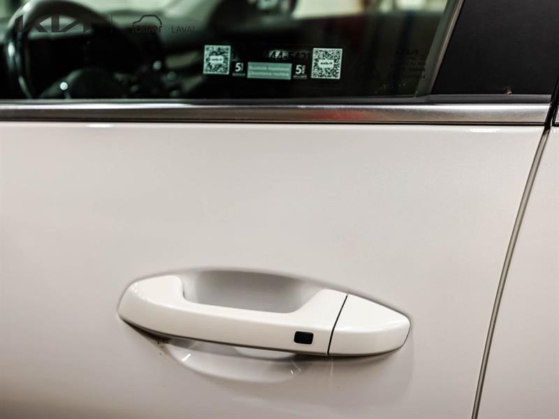 2024 Kia Seltos - Image 11