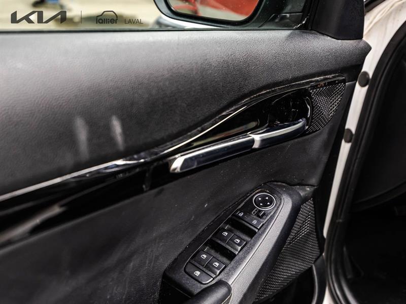 2024 Kia Seltos - Image 12