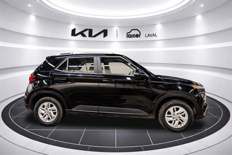 2025 Hyundai Venue - Image 8