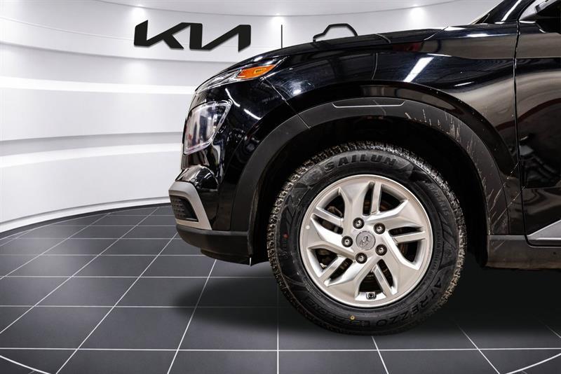 2025 Hyundai Venue - Image 10