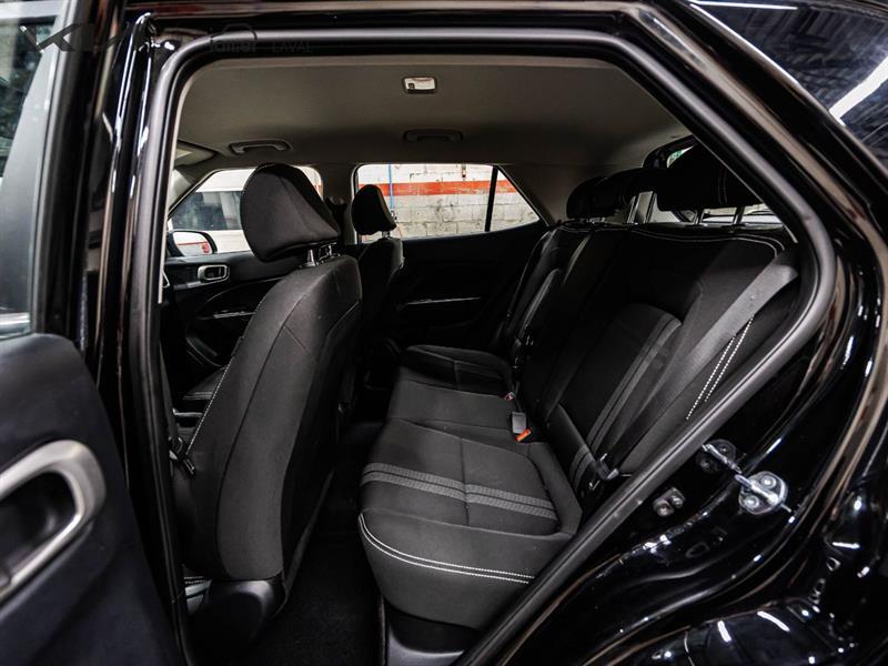 2025 Hyundai Venue - Image 14