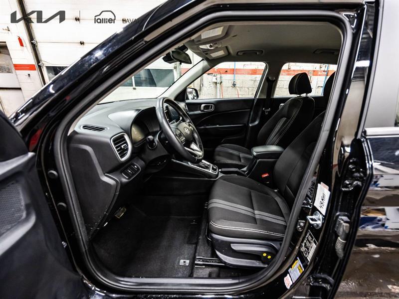 2025 Hyundai Venue - Image 19