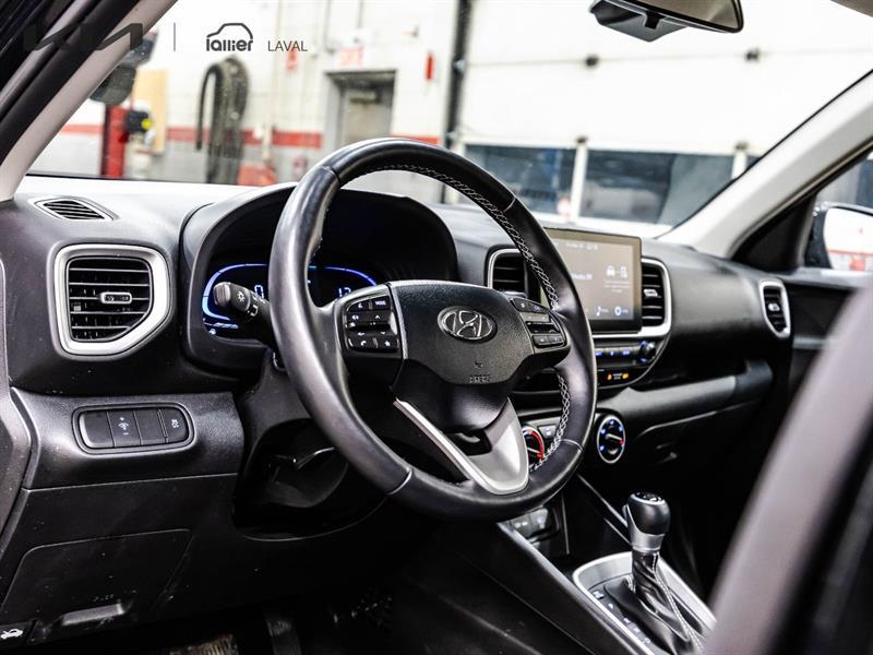 2025 Hyundai Venue - Image 20
