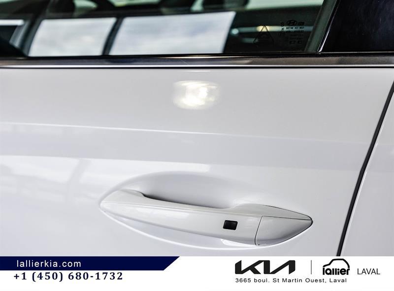 2023 Hyundai Sonata - Image 11