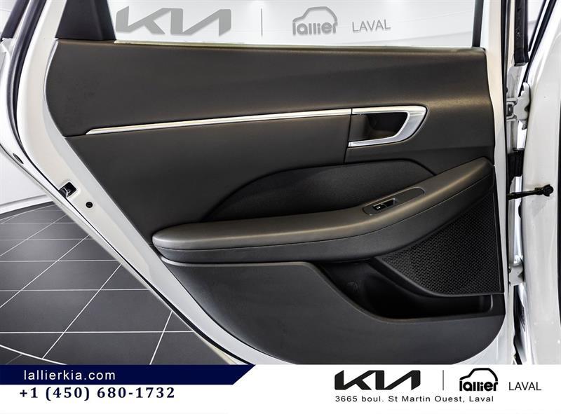 2023 Hyundai Sonata - Image 13