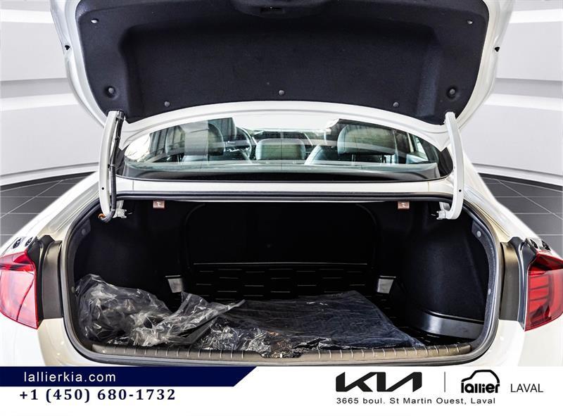 2023 Hyundai Sonata - Image 16