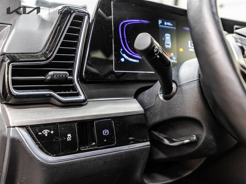 2025 Kia Sportage - Image 21