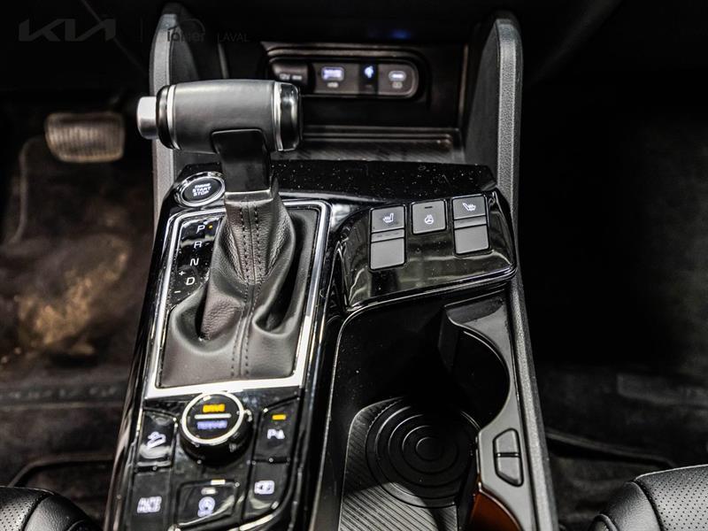 2025 Kia Sportage - Image 25