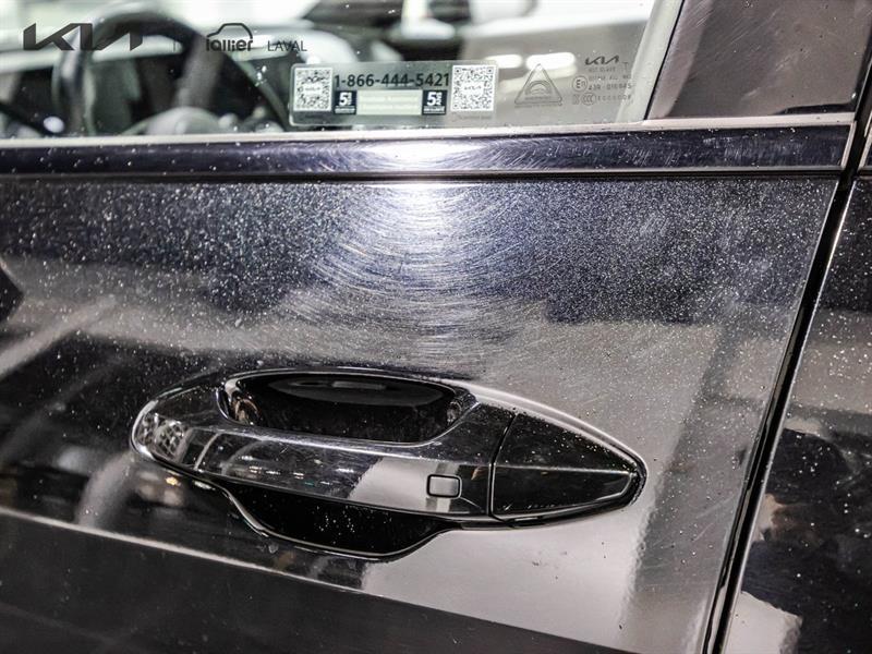 2025 Kia Sportage - Image 11