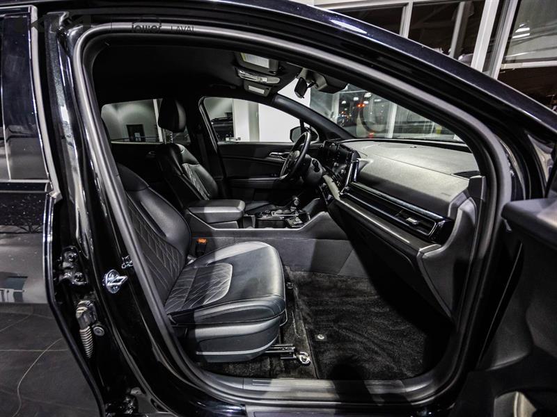 2025 Kia Sportage - Image 18