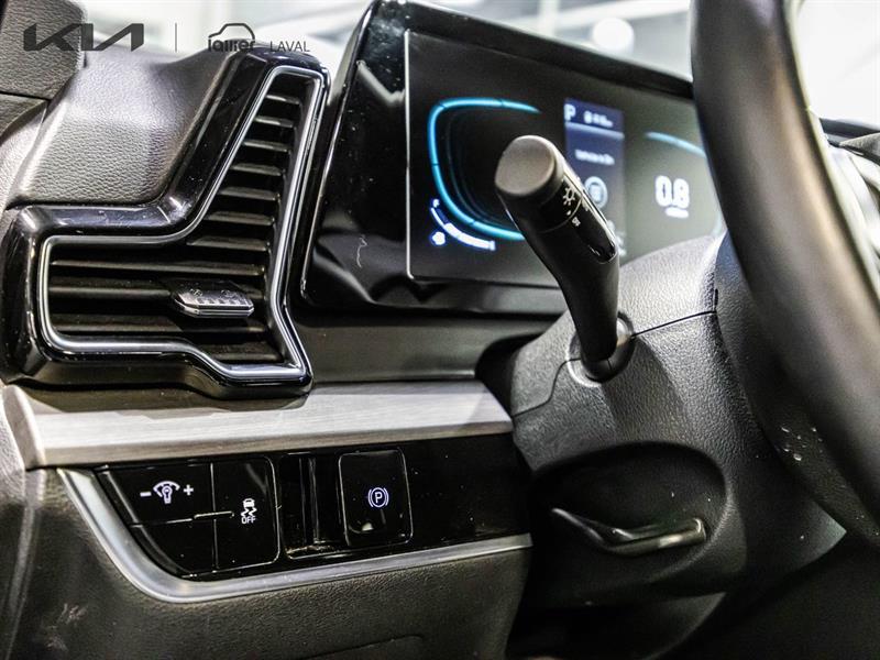 2025 Kia Sportage - Image 21