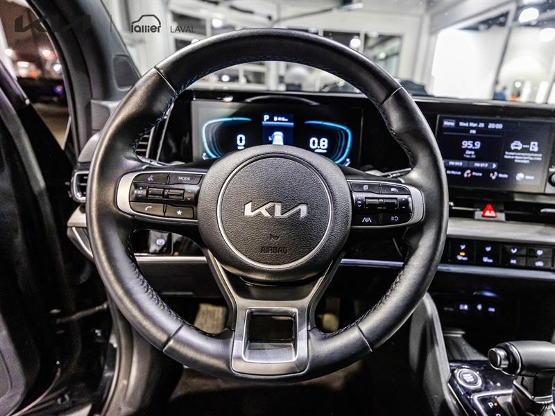 2025 Kia Sportage - Image 22