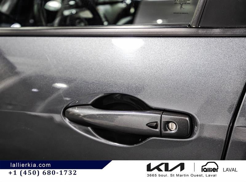 2024 Nissan Versa - Image 11